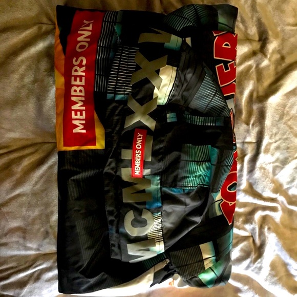 ‘Members Only’ Tom and Jerry Jacket - Picture 9 of 9